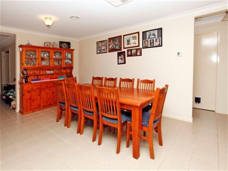 20 Gippsland Way, Craigieburn VIC 3064