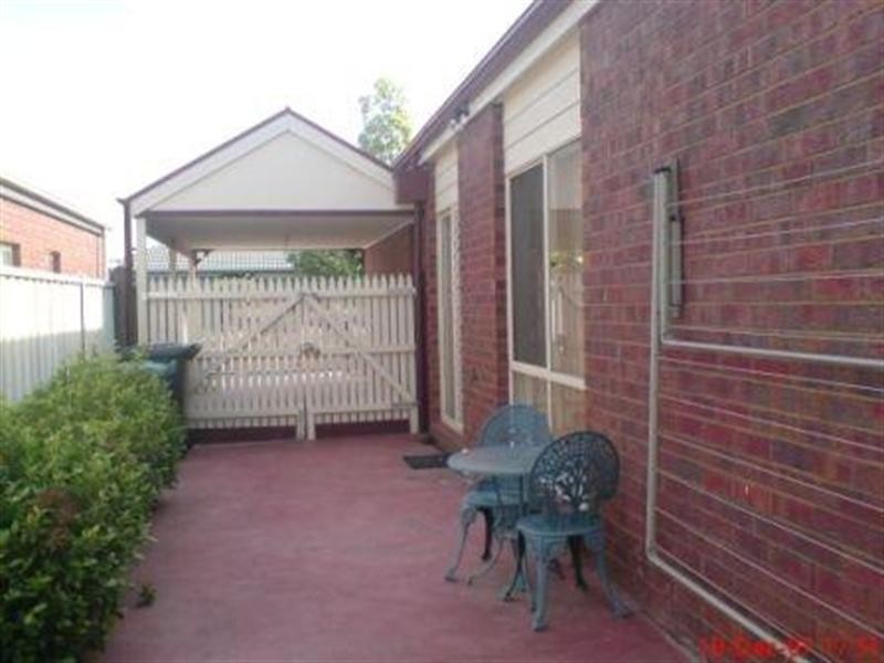 24 Willmott Drive, Craigieburn VIC 3064