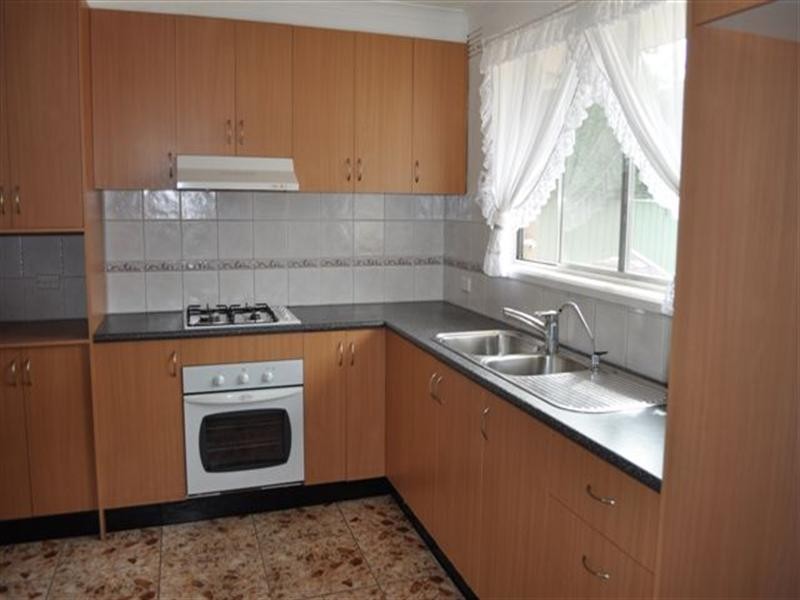 6 Yinnar Street, Dallas VIC 3047