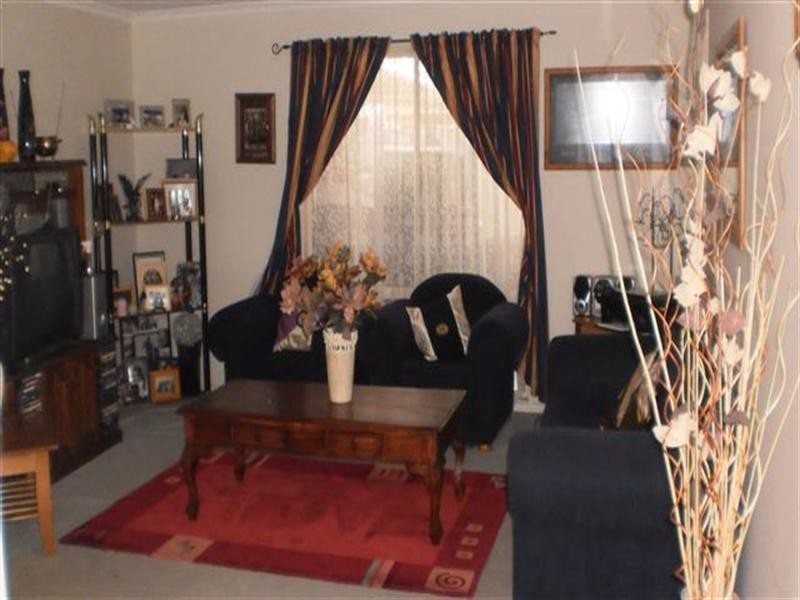 8 Bertrand Court, Craigieburn VIC 3064