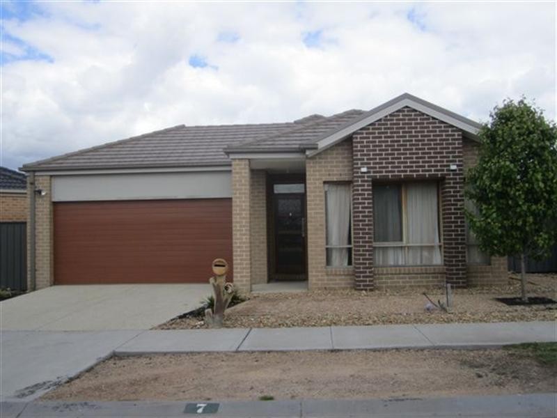 7 Elland Court, Craigieburn VIC 3064