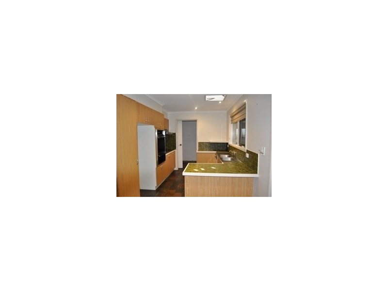 30 Metropolitan Avenue, Craigieburn VIC 3064