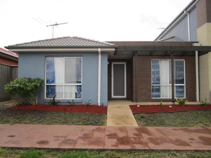 14 Viewbank Circuit, Roxburgh Park VIC 3064