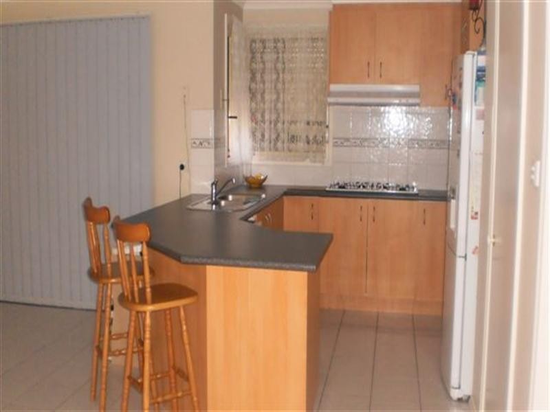 5 Crossdale Green, Craigieburn VIC 3064