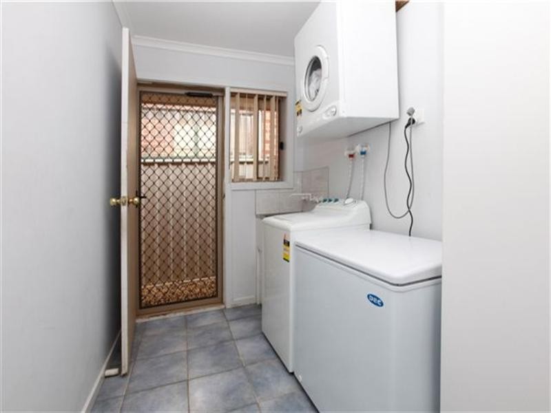 11 Waterford Avenue, Craigieburn VIC 3064