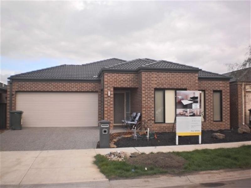41 Brummel Street, Craigieburn VIC 3064
