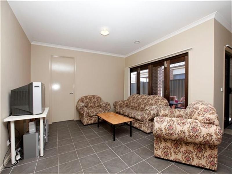 41 Brummel Street, Craigieburn VIC 3064