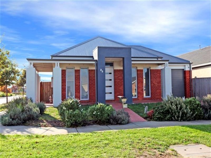 23 The Garlands, Craigieburn VIC 3064
