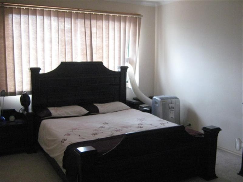 18 Brecon Nook, Craigieburn VIC 3064