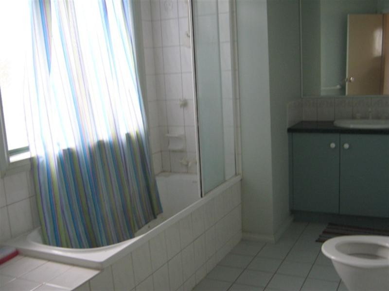 18 Brecon Nook, Craigieburn VIC 3064