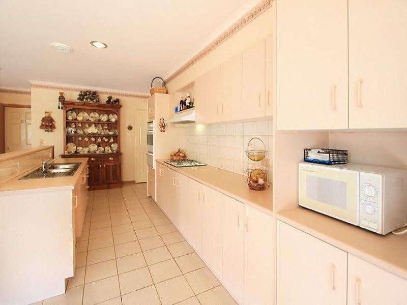 4 Bradworth Street, Craigieburn VIC 3064