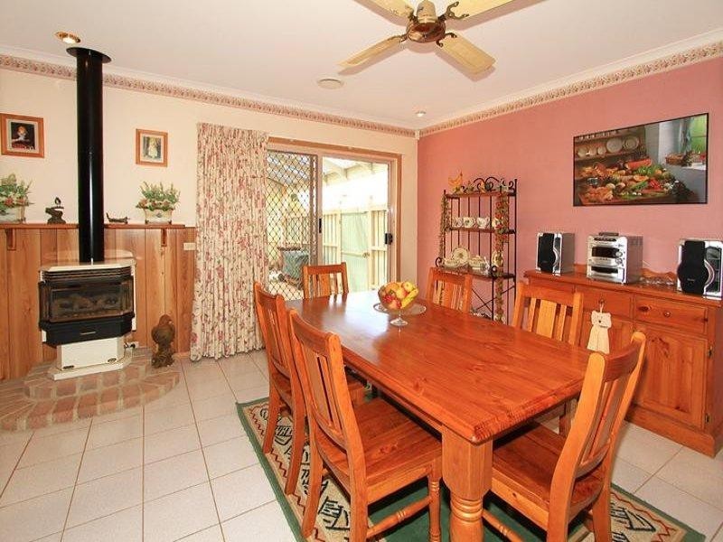4 Bradworth Street, Craigieburn VIC 3064