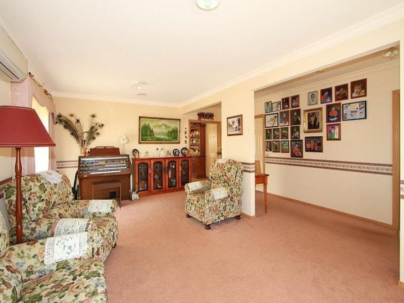 4 Bradworth Street, Craigieburn VIC 3064