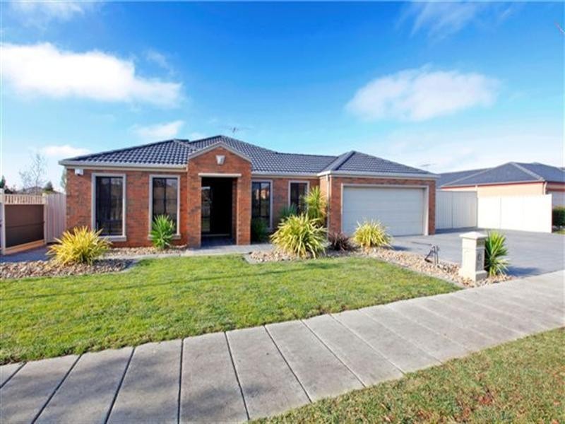 16 Mosman Way, Craigieburn VIC 3064