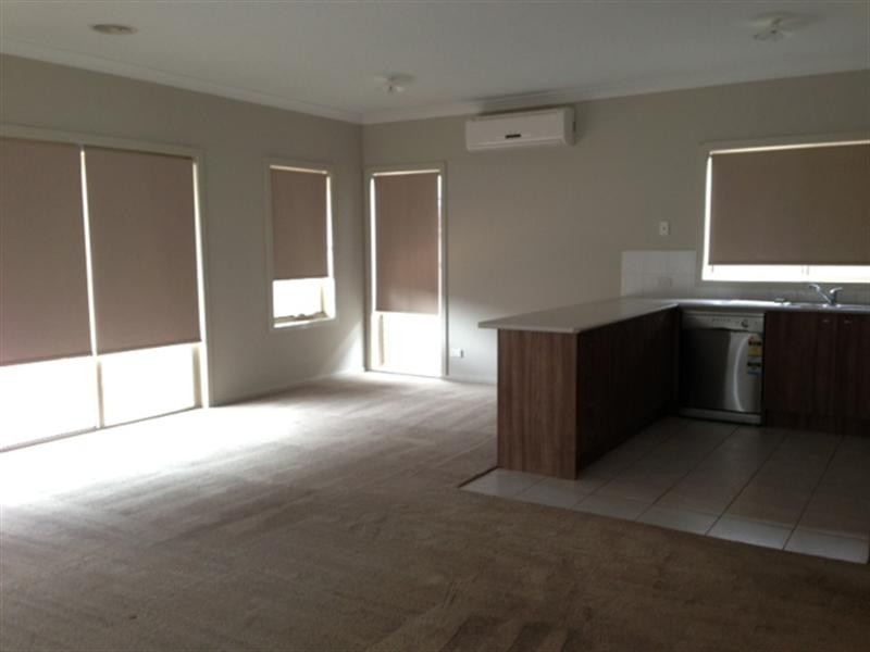 22 Olympic Way, Craigieburn VIC 3064