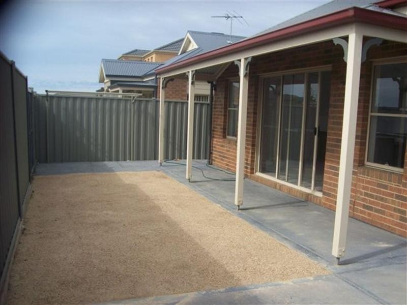 22 Olympic Way, Craigieburn VIC 3064