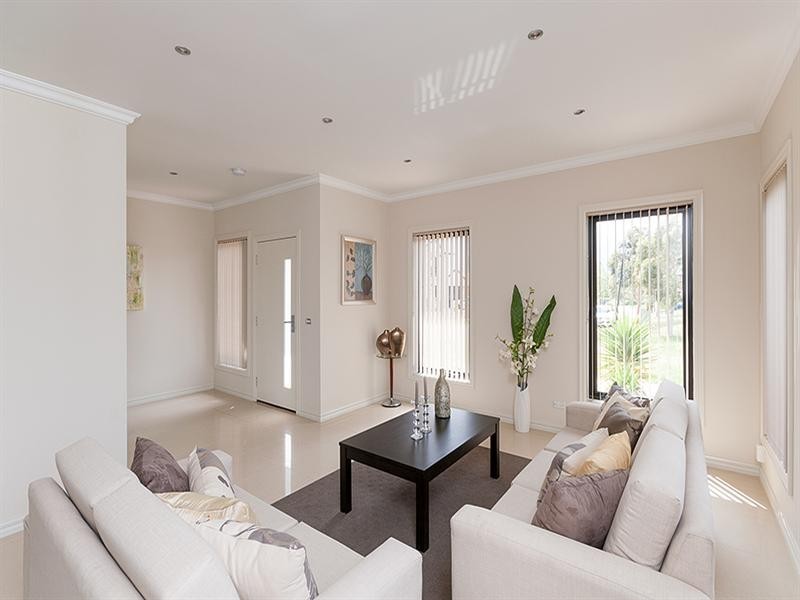 49 Mission Hills Way, Craigieburn VIC 3064