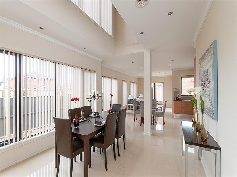 49 Mission Hills Way, Craigieburn VIC 3064