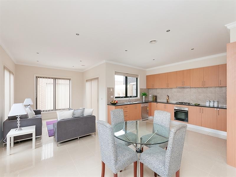 49 Mission Hills Way, Craigieburn VIC 3064