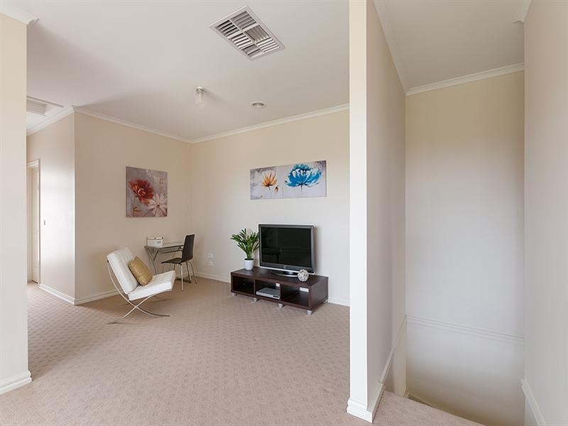 49 Mission Hills Way, Craigieburn VIC 3064