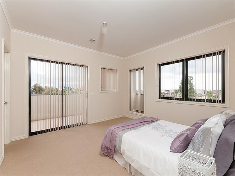 49 Mission Hills Way, Craigieburn VIC 3064