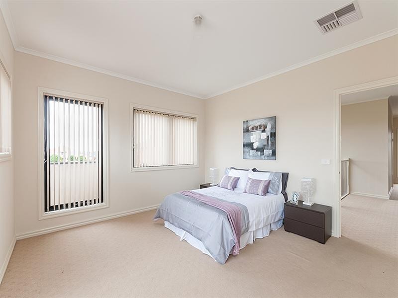 49 Mission Hills Way, Craigieburn VIC 3064