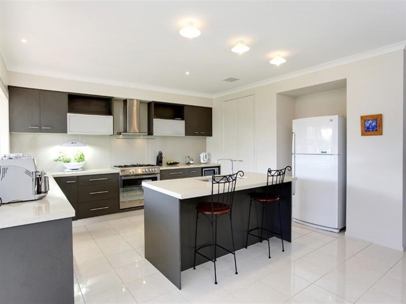 25 Whitewater Court, Sandhurst VIC 3977