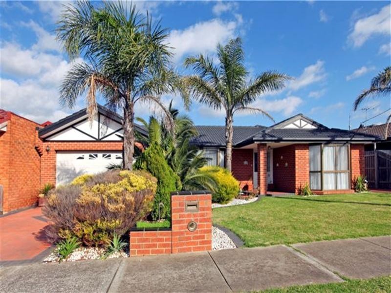 32 Amesbury Avenue, Craigieburn VIC 3064