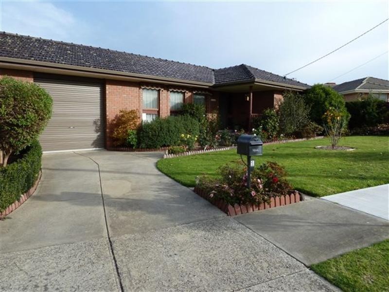 1 Aris Court, Craigieburn VIC 3064