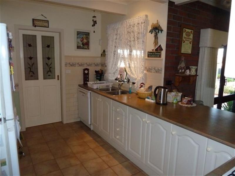 1 Aris Court, Craigieburn VIC 3064