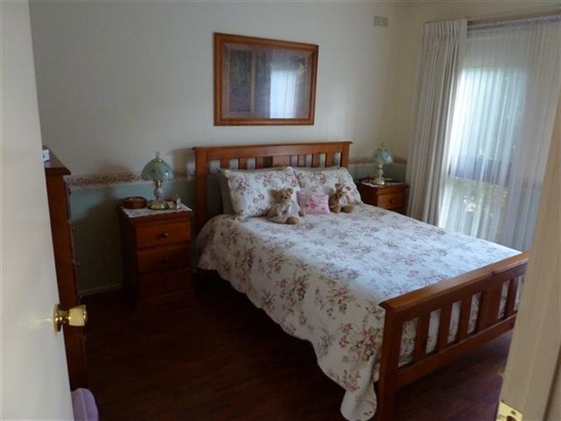 1 Aris Court, Craigieburn VIC 3064