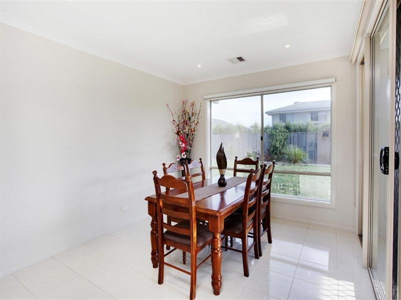 25 Whitewater Court, Sandhurst VIC 3977