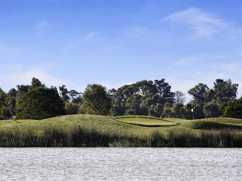 25 Whitewater Court, Sandhurst VIC 3977