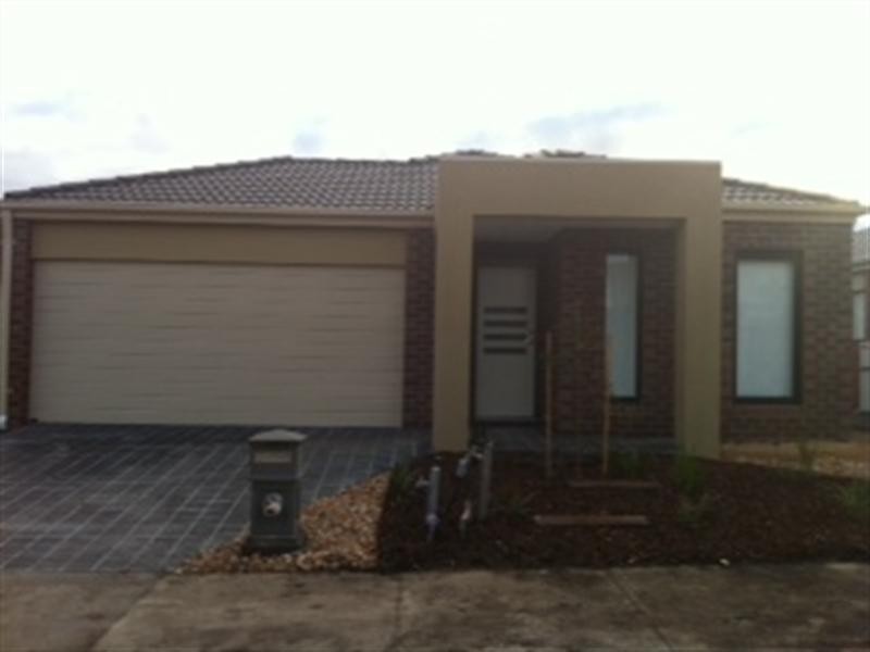 26 Huntingfield Street, Craigieburn VIC 3064