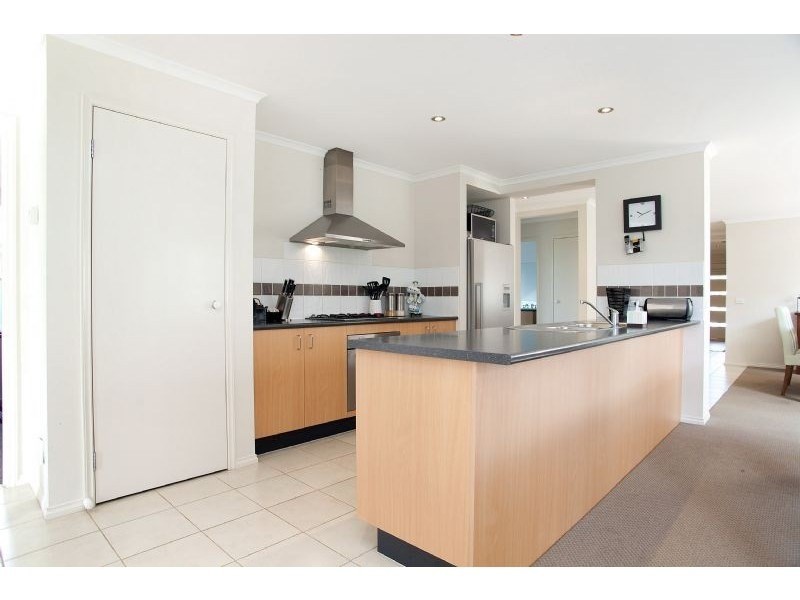 12 Hurlingham Way, Craigieburn VIC 3064