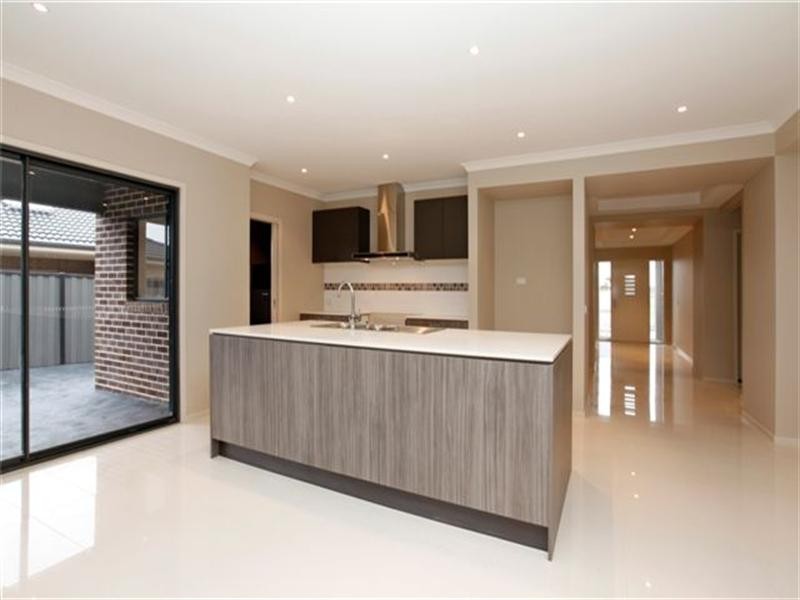 54 Bridgehaven Way, Craigieburn VIC 3064