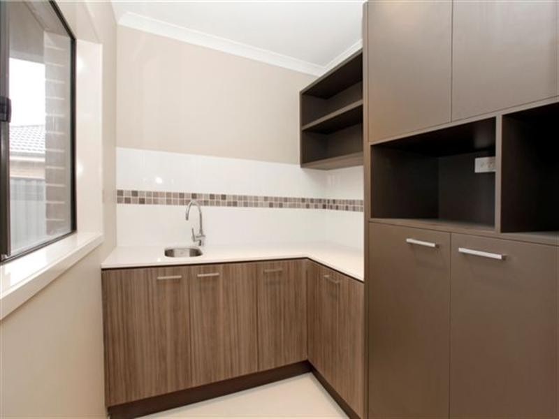 54 Bridgehaven Way, Craigieburn VIC 3064