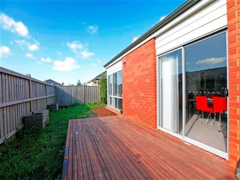 23 The Garlands, Craigieburn VIC 3064