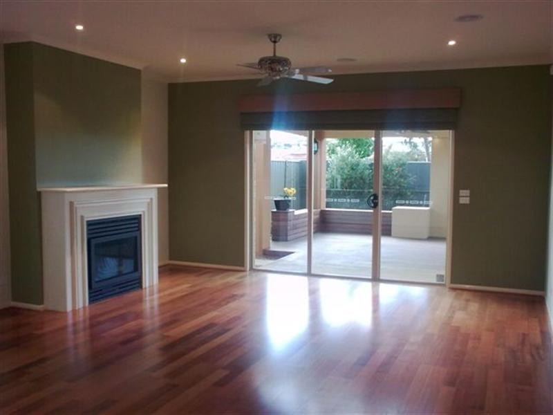 33 Princes Circuit, Craigieburn VIC 3064