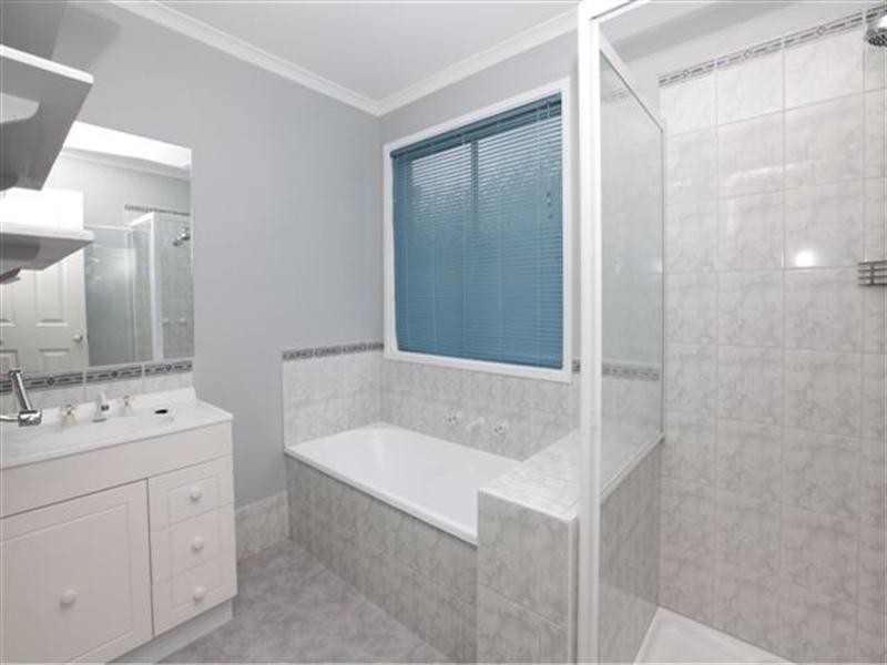 5 Appin Close, Craigieburn VIC 3064