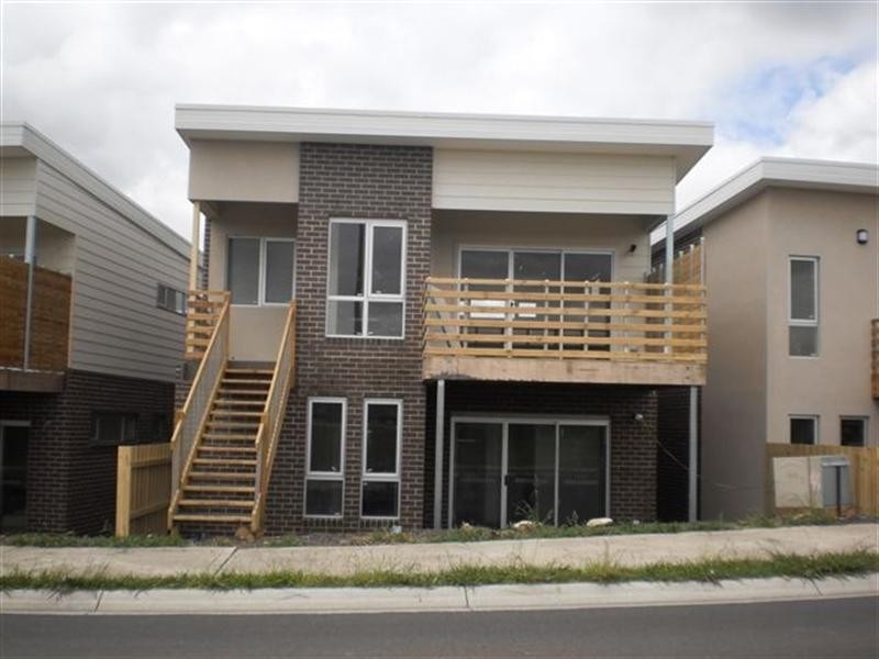 Unit 2/2 Burrora Way, Craigieburn VIC 3064