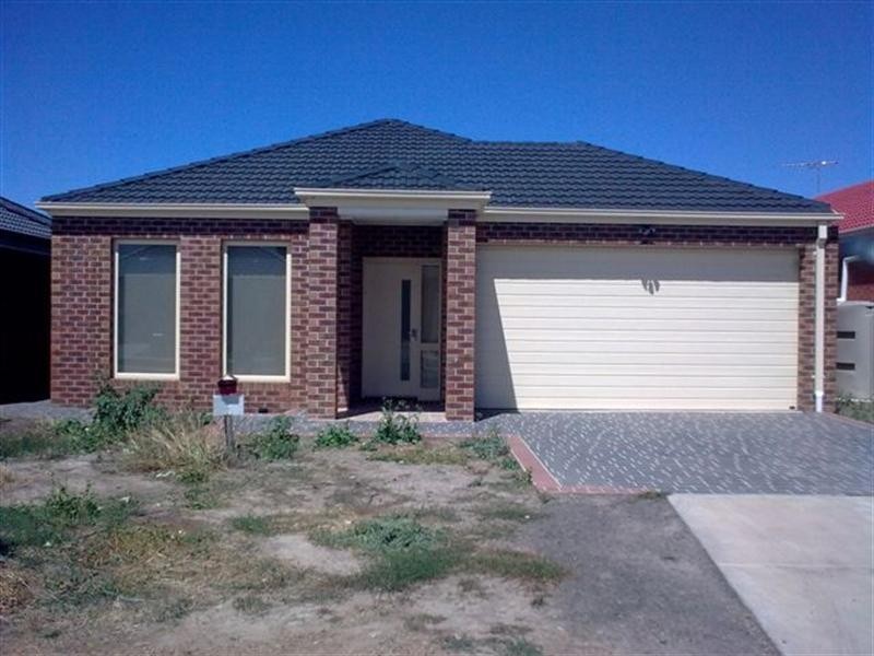 25 Kinglake Crescent, Craigieburn VIC 3064