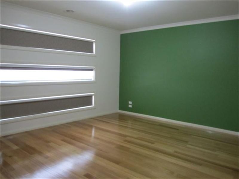 18 Ebony Circuit, Craigieburn VIC 3064