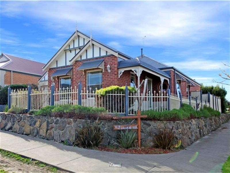 7 Lilac Close, Craigieburn VIC 3064