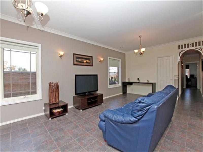 7 Lilac Close, Craigieburn VIC 3064