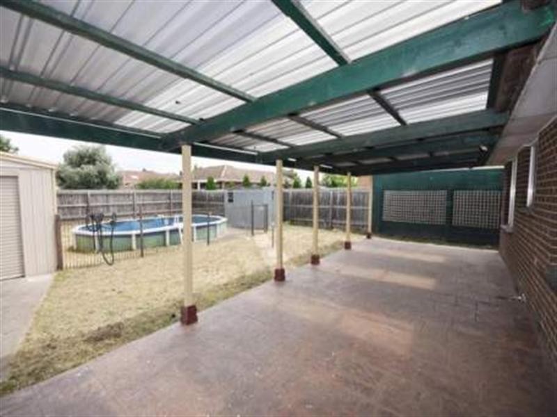 15 Beacon Hills, Craigieburn VIC 3064
