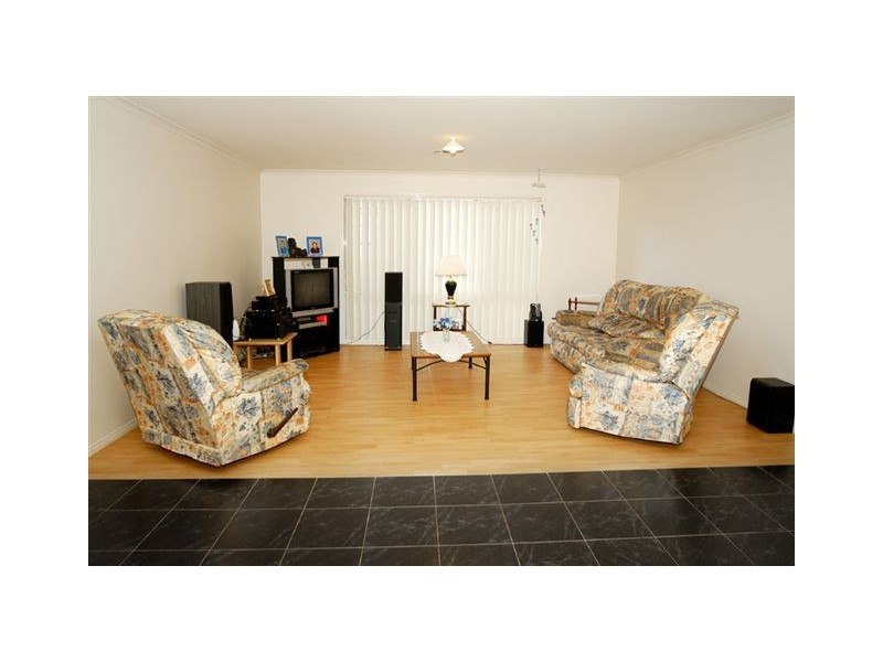 64 Mulberry Pass, Craigieburn VIC 3064