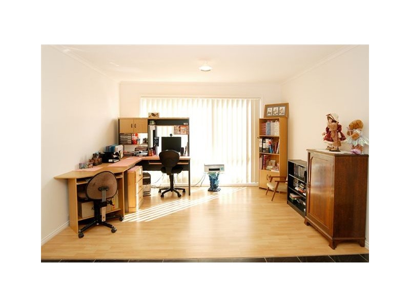 64 Mulberry Pass, Craigieburn VIC 3064