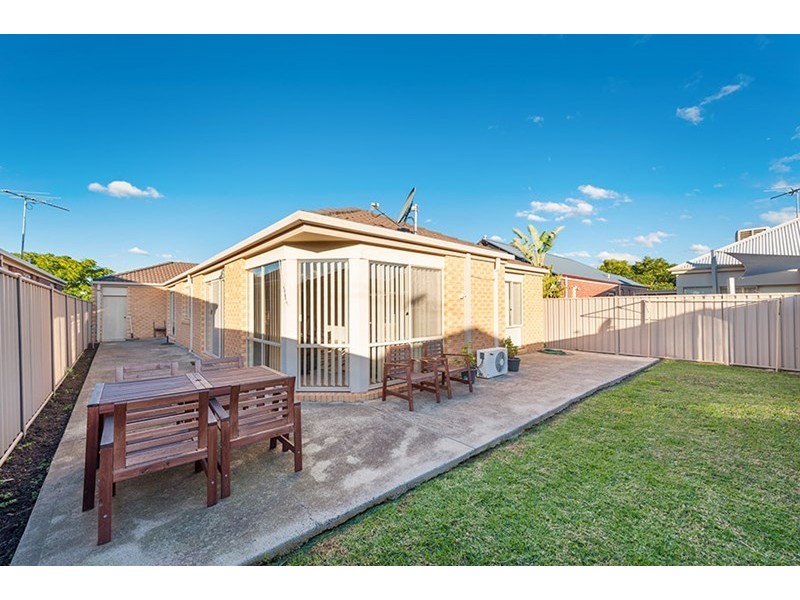 13 Berrima Close, Craigieburn VIC 3064