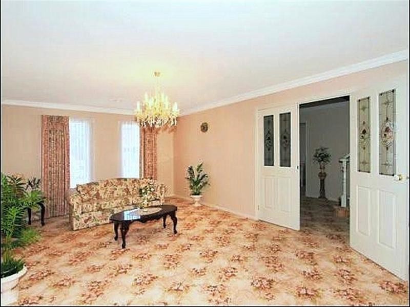 7 Delphinius Crescent, Roxburgh Park VIC 3064